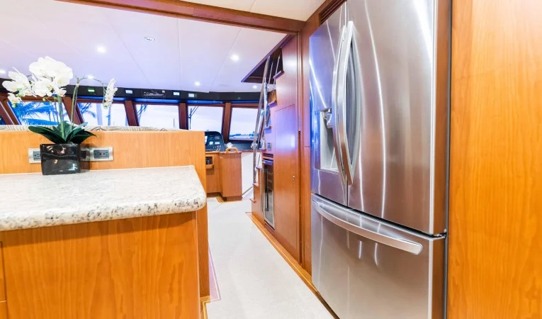 88 Outer Reef Yachts 