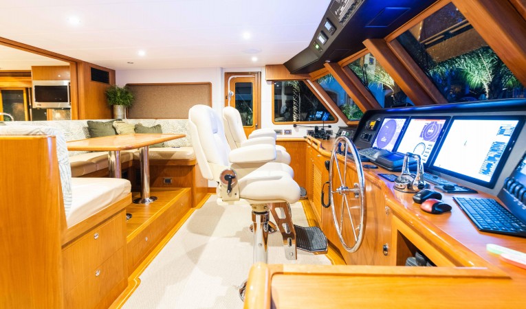 88 Outer Reef Yachts 