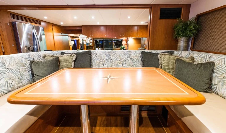 88 Outer Reef Yachts 