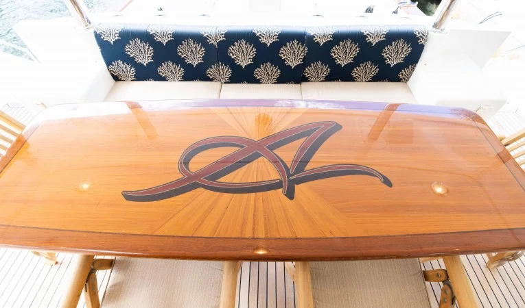 88 Outer Reef Yachts 