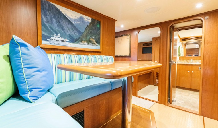 88 Outer Reef Yachts 