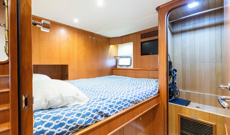 88 Outer Reef Yachts 