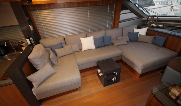 65 Monte Carlo Yachts Salon