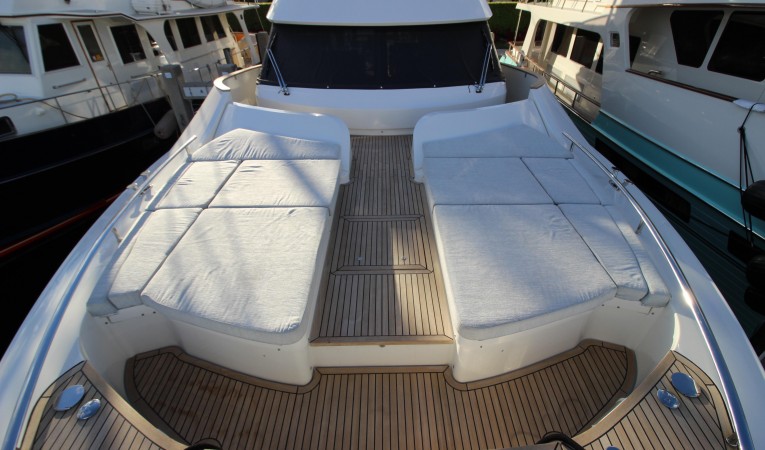 65 Monte Carlo Yachts Bow