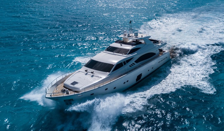 88 Ferretti Yachts 