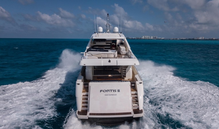88 Ferretti Yachts 