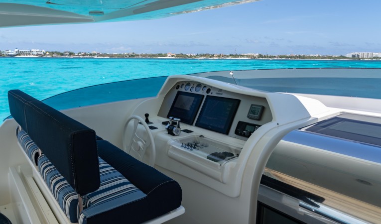 88 Ferretti Yachts 