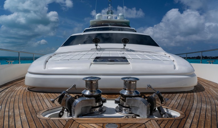 88 Ferretti Yachts 