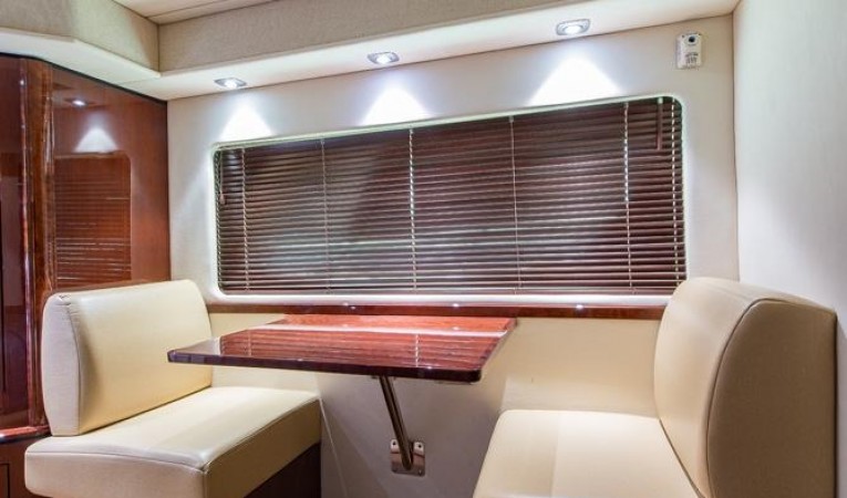 58 Sea Ray Master Stateroom