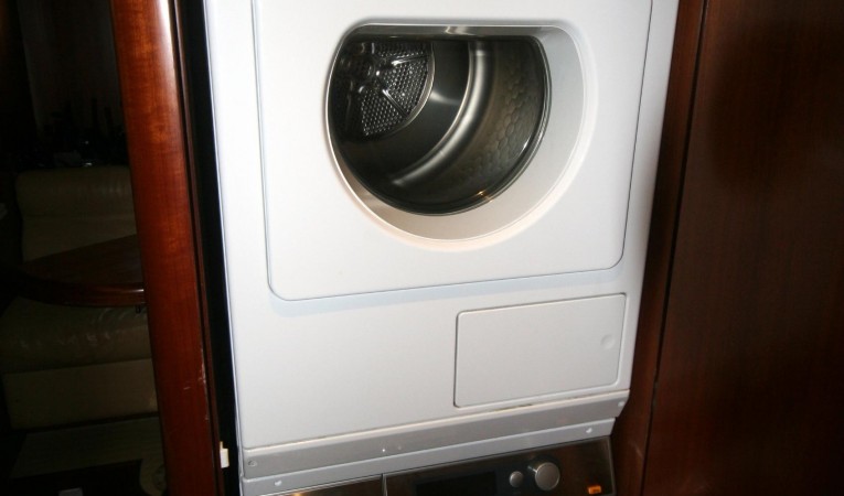 82 Horizon Crew Laundry