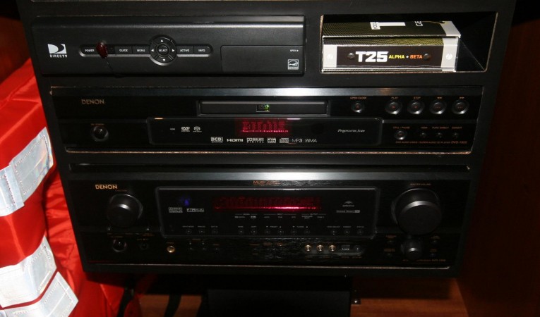 82 Horizon Master Stateroom A/V Components