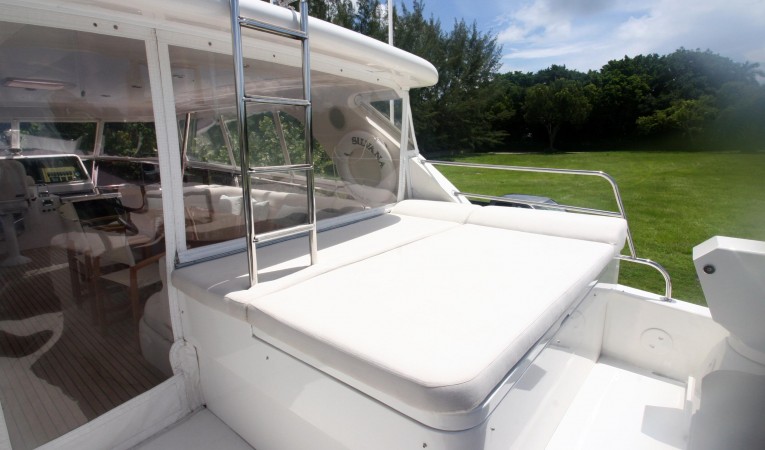 82 Horizon Custom Boat Deck Storage/Sunpad