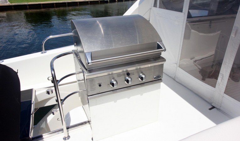 82 Horizon Boat Deck Grill