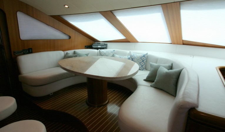 82 Horizon Country Kitchen Dining