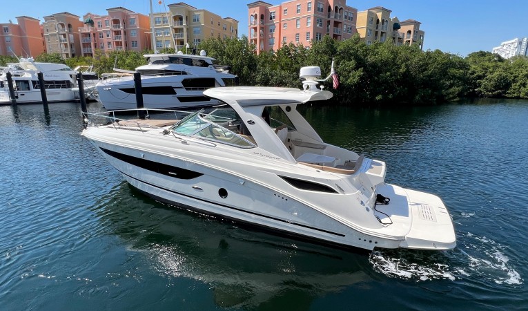 35 Sea Ray 