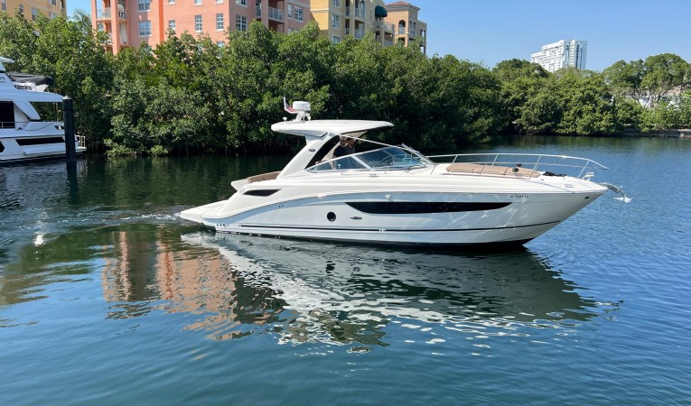 35 Sea Ray 