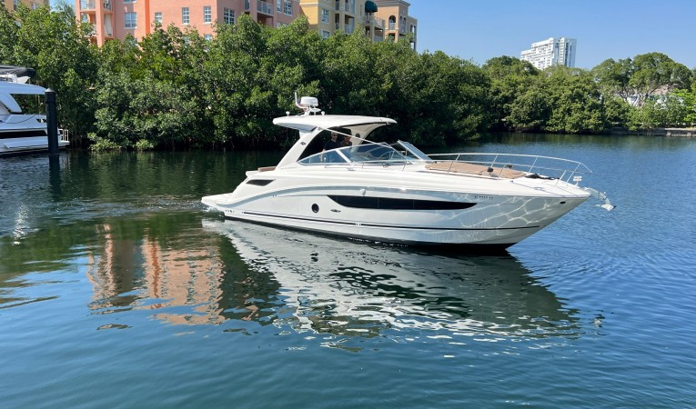 35 Sea Ray 