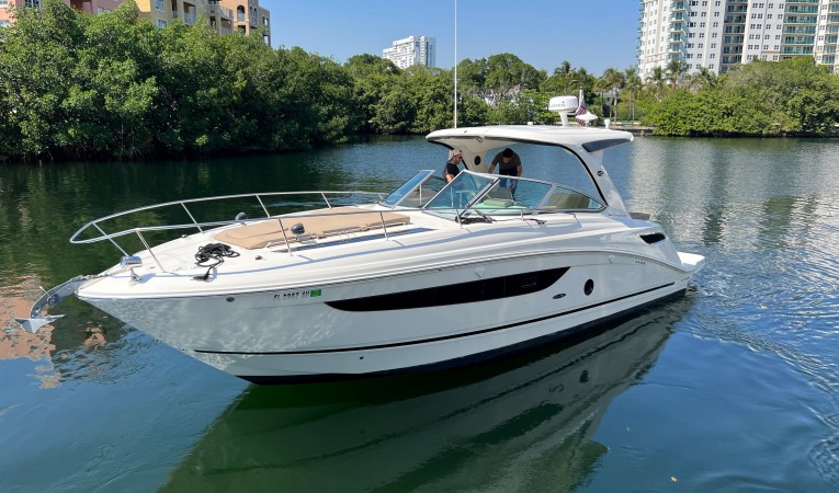 35 Sea Ray 