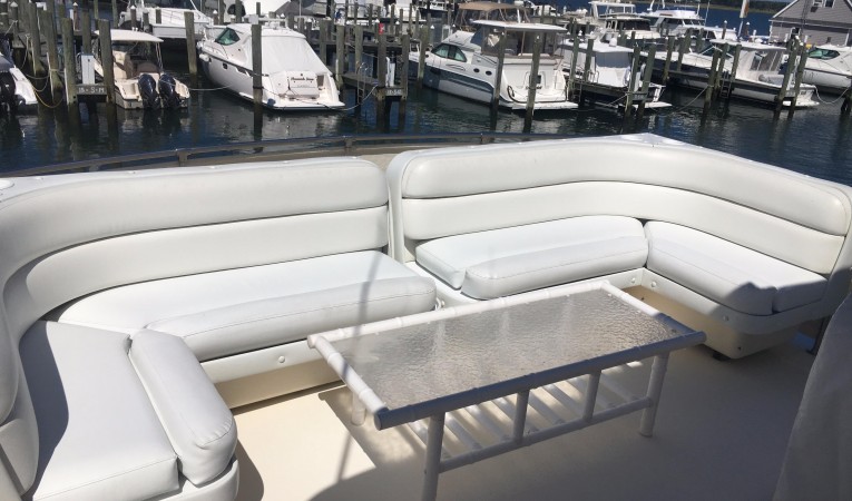 50 Chris Craft Flybridge