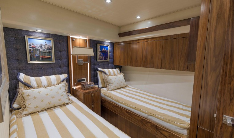 92 Viking Guest stateroom