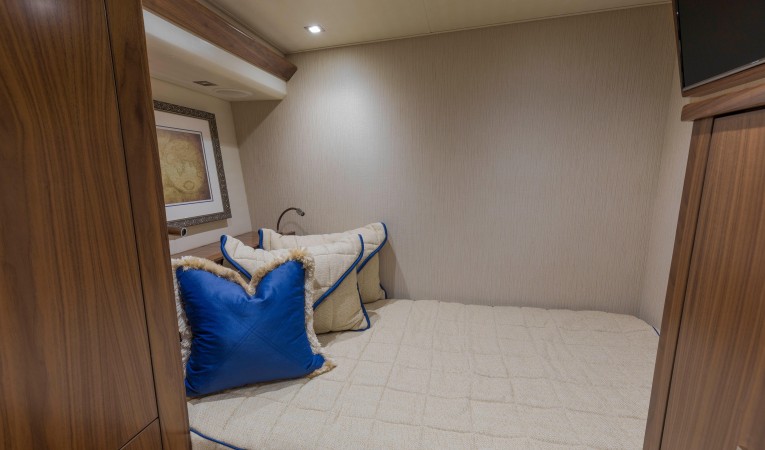 92 Viking Guest/Captains stateroom