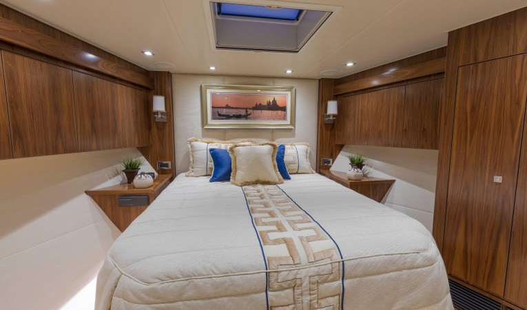 92 Viking 2nd VIP stateroom