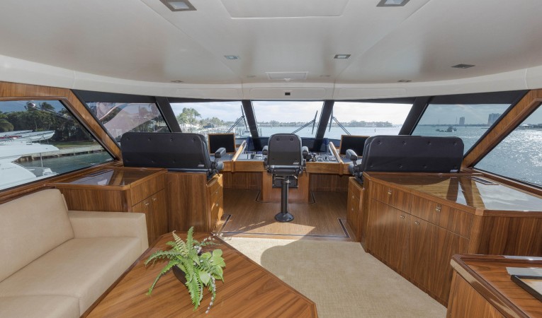 92 Viking Enclosed Bridge