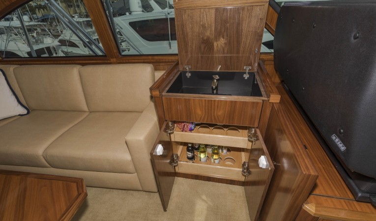 92 Viking Wet bar
