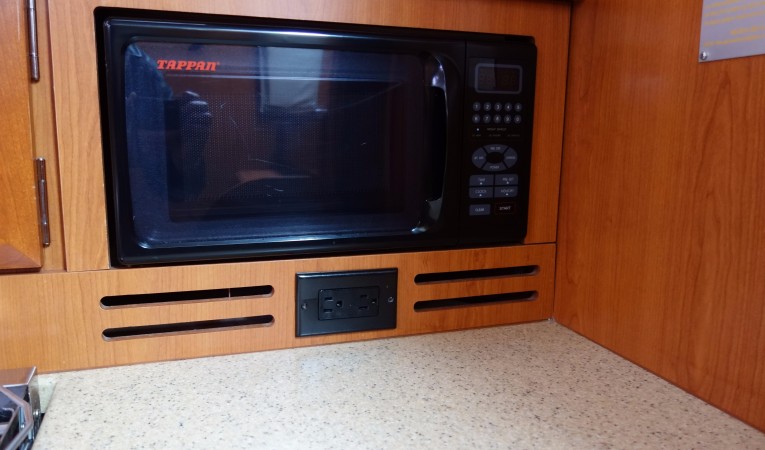 38 Hunter Micro Wave