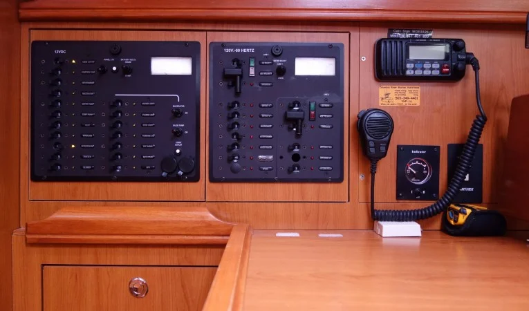 38 Hunter Nav Station DC & AC Panel