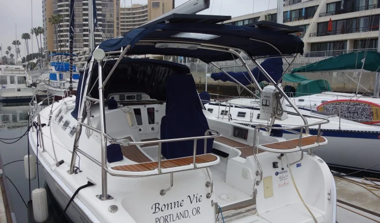 38 Hunter Transom & Swimming Plarform