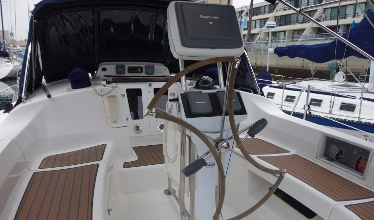 38 Hunter Folding Whell