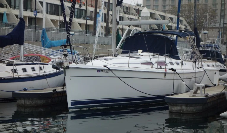 38 Hunter Port Side