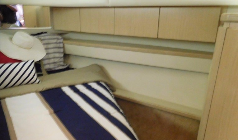 40 Tiara Forward Master Stateroom - Starboard SIde