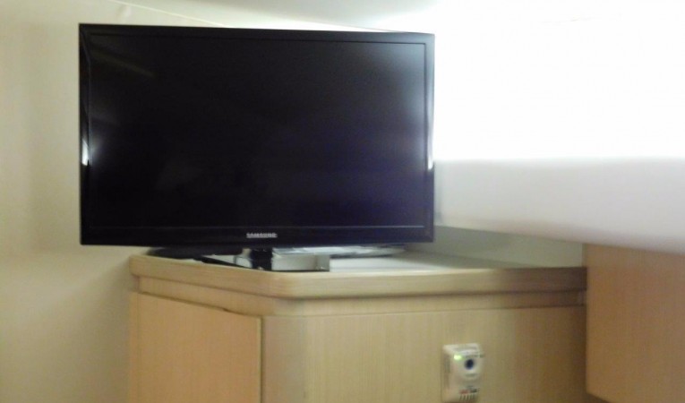 40 Tiara Master Stateroom