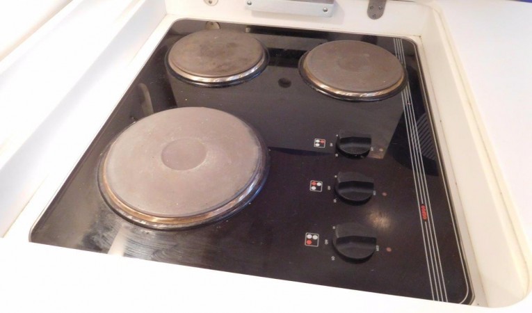 40 Tiara Galley Stove