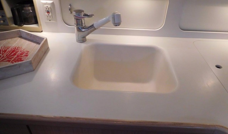 40 Tiara Galley Sink