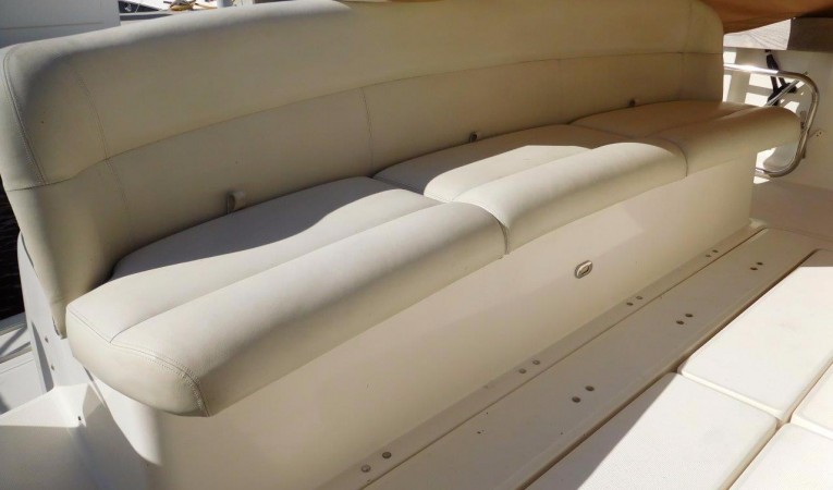 40 Tiara Forward Facing Cockpit Seating