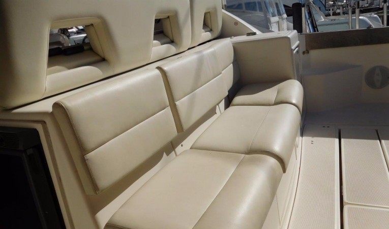 40 Tiara Rear Facing Cockpit Seating