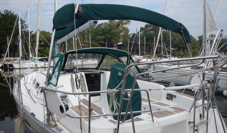 37 Beneteau America 