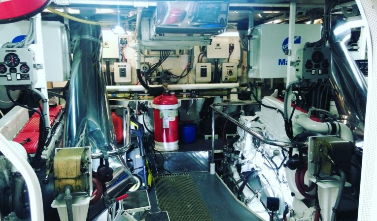 75 Cape Horn Engine Room