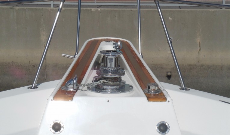 53 Hatteras Pulpit and Windlass