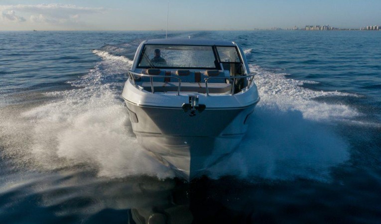 32 Beneteau 
