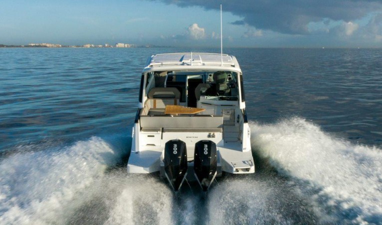 32 Beneteau 