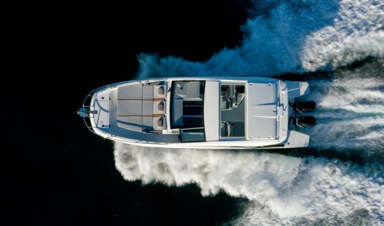 32 Beneteau 