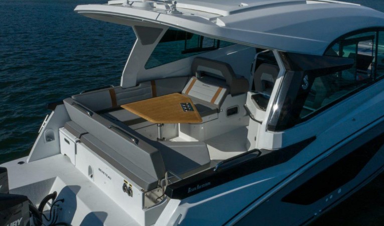32 Beneteau 