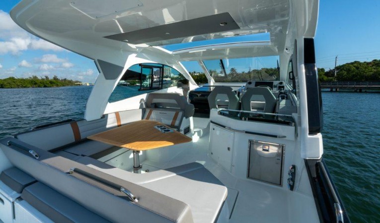 32 Beneteau 
