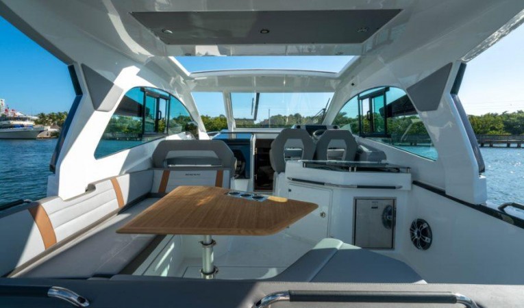 32 Beneteau 