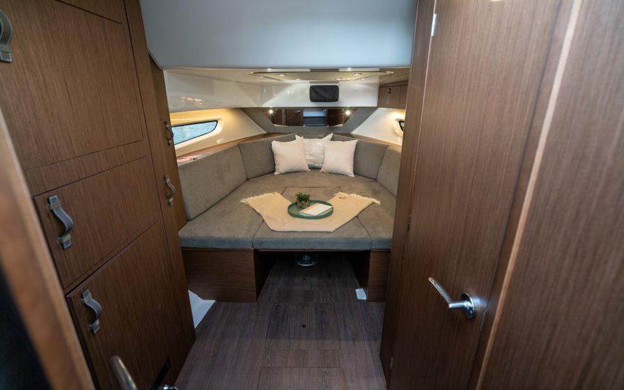 32 Beneteau 