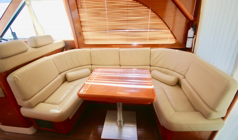 46 Beneteau Dining area